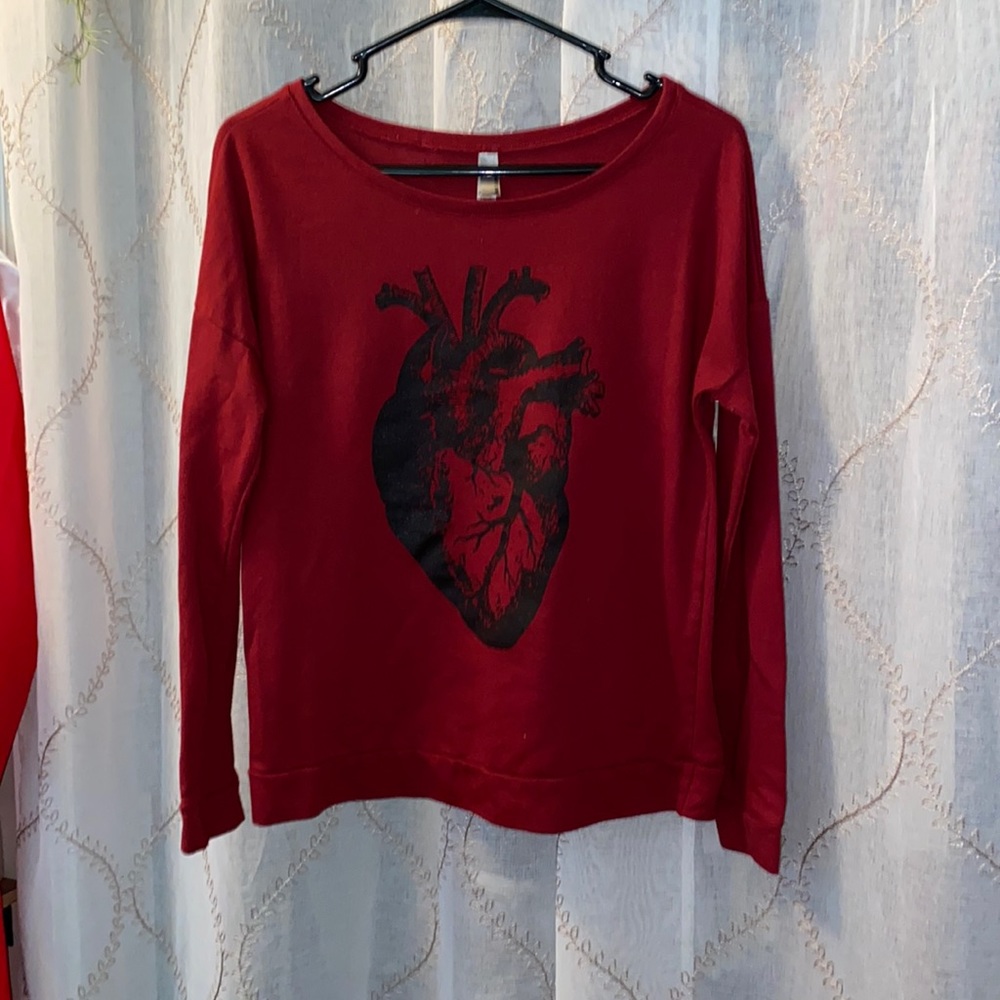 Red, anatomical heart sweater